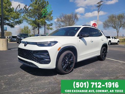Used 2025 Volkswagen Tiguan SE R-Line AWD/4WD image 1