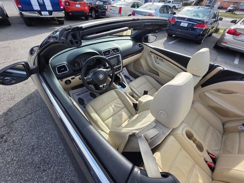 Used 2012 Volkswagen Eos Lux image 12