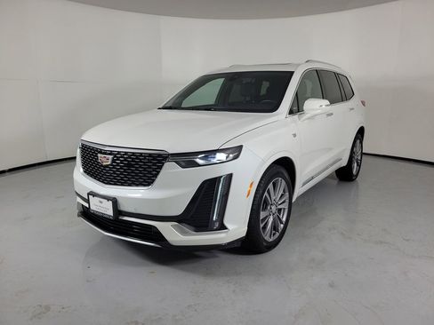 Certified 2024 Cadillac XT6 Premium Luxury w/ LPO, Floor Liner Package AWD/4WD image 2