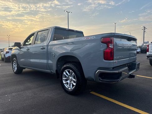 Used 2024 Chevrolet Silverado 1500 LT AWD/4WD image 4