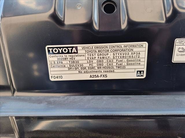 Used 2025 Toyota Camry LE FWD image 25
