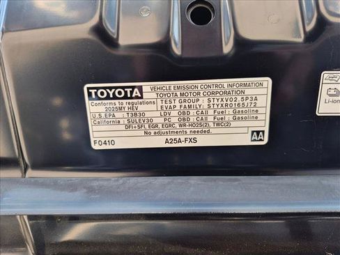 Used 2025 Toyota Camry LE FWD image 25