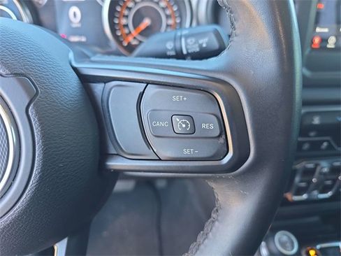 Used 2022 Jeep Gladiator Sport image 26