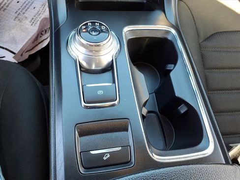 Used 2018 Ford Fusion S w/ Equipment Group 101A image 18