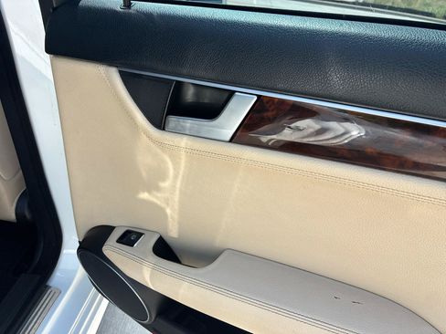 Used 2013 Mercedes-Benz C 300 4MATIC Sedan image 38