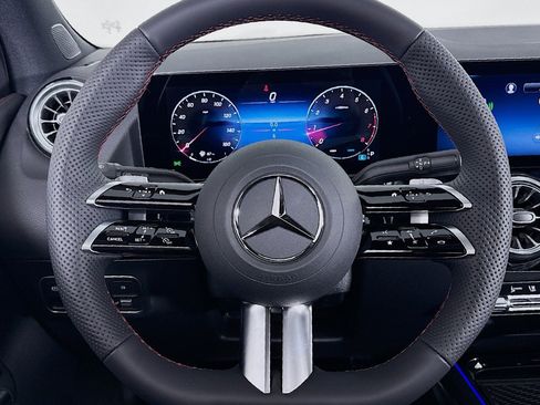 New 2026 Mercedes-Benz GLA 250 image 17