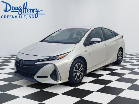 Used 2021 Toyota Prius Prime LE FWD image 1