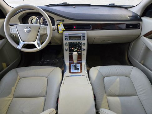 Used 2011 Volvo XC70 T6 image 22