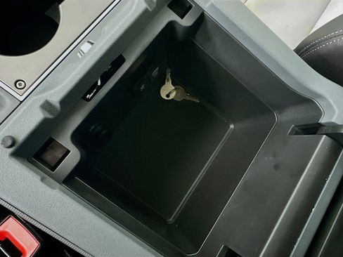 New 2025 INEOS Grenadier Fieldmaster Edition image 30