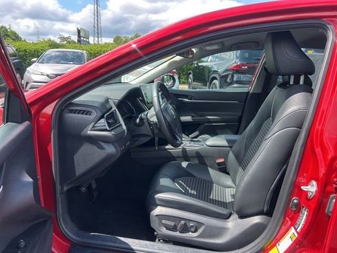 Used 2024 Toyota Camry SE FWD image 15