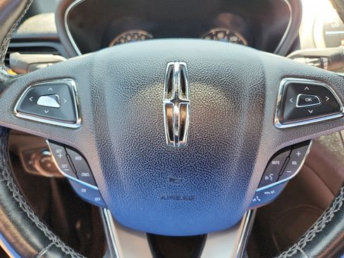 Used 2019 Lincoln MKC Select w/ Select Plus Package image 16