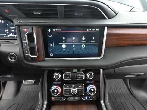 Used 2023 GMC Yukon XL Denali Ultimate AWD/4WD image 40