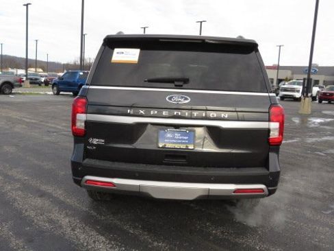 Certified 2022 Ford Expedition XLT image 15