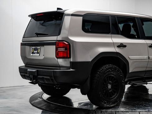 Used 2024 Toyota Land Cruiser image 14