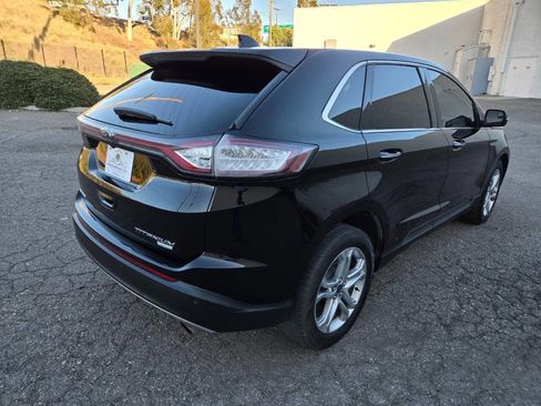Used 2018 Ford Edge Titanium image 17