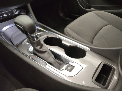 Used 2024 Chevrolet Malibu LT image 26