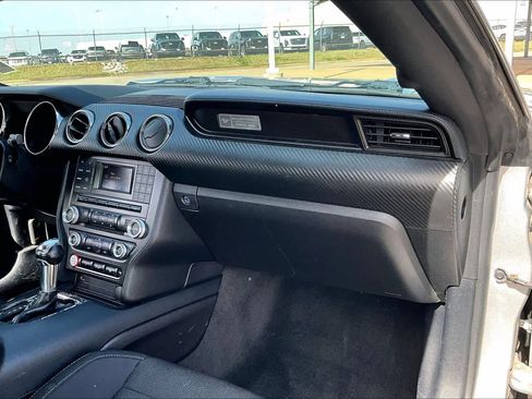 Used 2016 Ford Mustang Coupe image 15