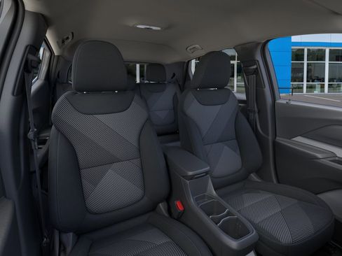 New 2027 Chevrolet Bolt LT w/ Comfort Package FWD image 18