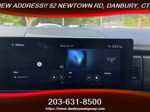 Used 2025 Hyundai Santa Fe Calligraphy AWD/4WD image 25