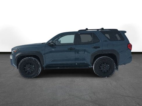 Used 2025 Toyota 4Runner TRD Off-Road Premium image 9