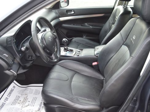 Used 2011 INFINITI G37 G37x Sedan 4D w/ Premium Pkg image 8