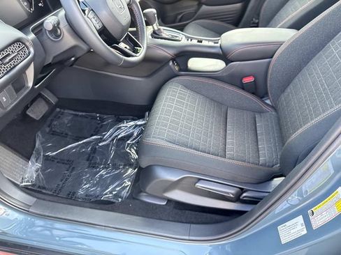 Certified 2027 Honda HR-V Sport image 18