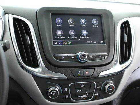 Used 2024 Chevrolet Equinox LS image 19