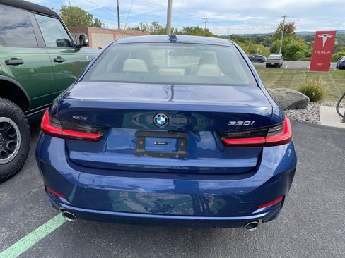 Used 2024 BMW 330i xDrive Sedan w/ Convenience Package image 6