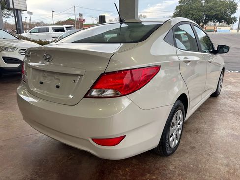 Used 2017 Hyundai Accent SE image 6