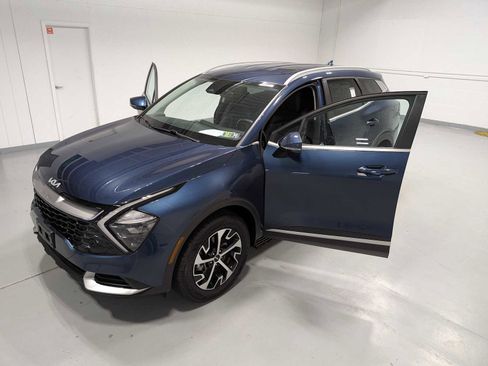 Certified 2023 Kia Sportage EX image 15