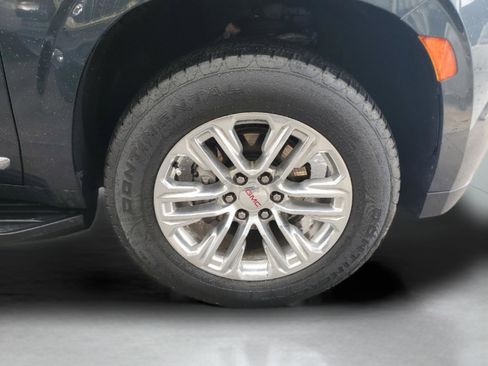 Used 2021 GMC Yukon SLT w/ SLT Premium Package image 6