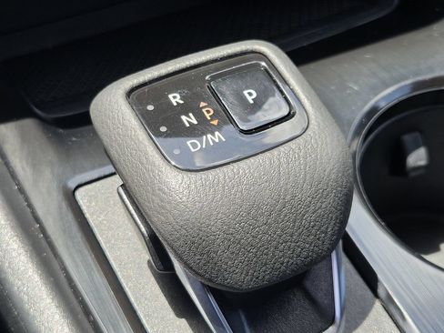 Used 2026 Nissan Rogue SV FWD image 20
