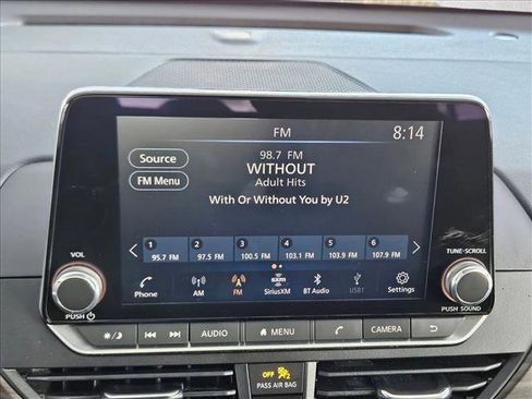 Used 2024 Nissan Altima 2.5 SV image 11