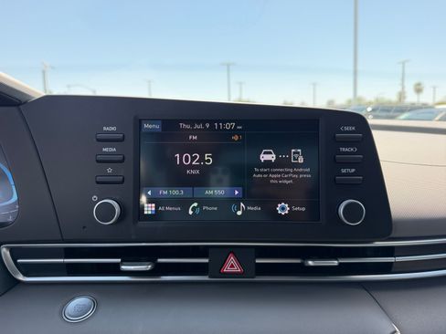 Used 2025 Hyundai Elantra Sport FWD image 28