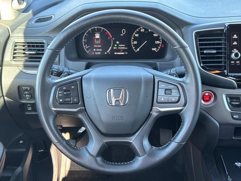 Used 2025 Honda Ridgeline Sport+ image 10