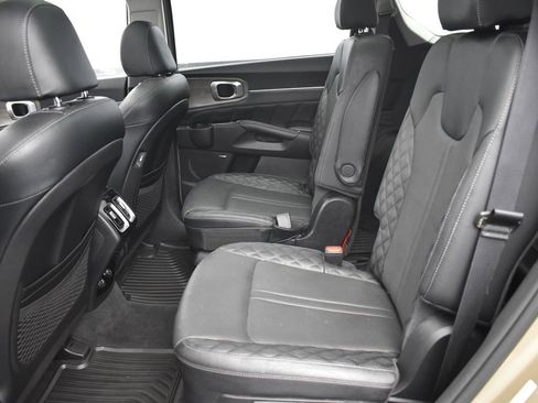 Used 2021 Kia Sorento SX Prestige image 13