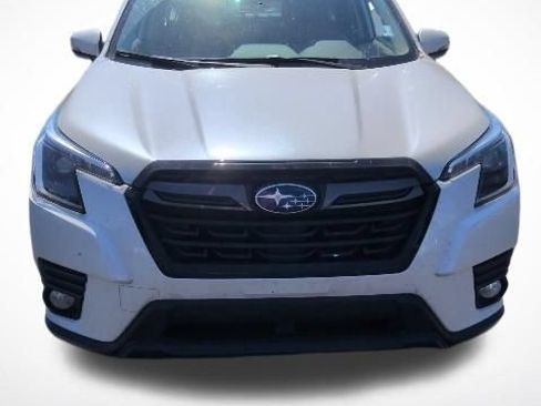 Used 2023 Subaru Forester Limited AWD/4WD image 2