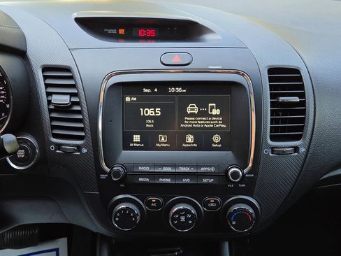 Used 2018 Kia Forte S w/ S Technology Plus Package FWD image 22