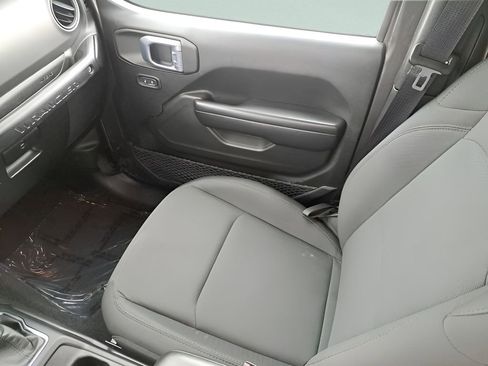 Used 2021 Jeep Wrangler Unlimited Sport image 11