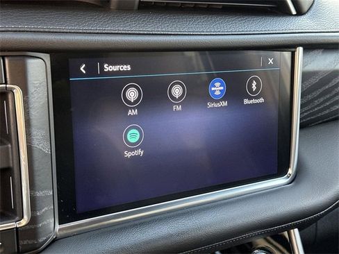 Used 2021 GMC Yukon XL Denali w/ Denali Premium Package image 12