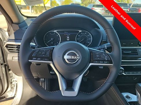 New 2025 Nissan Altima 2.5 SR w/ SR Premium Package FWD image 21