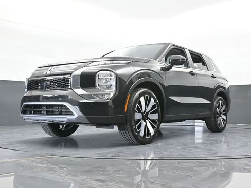 New 2026 Mitsubishi Outlander SE image 60