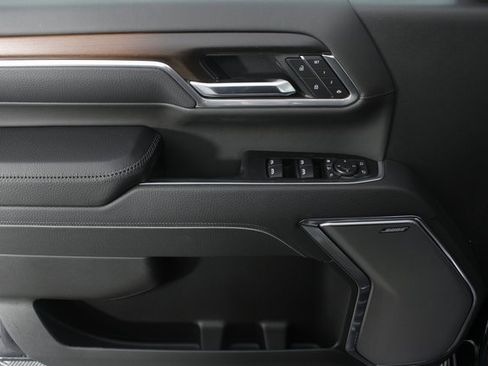 New 2026 GMC Sierra 2500 Denali w/ Denali Reserve Package image 18