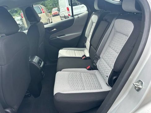 Used 2022 Chevrolet Equinox LS FWD image 20
