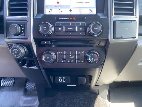Used 2016 Ford F150 XLT w/ Equipment Group 301A Mid AWD/4WD image 17