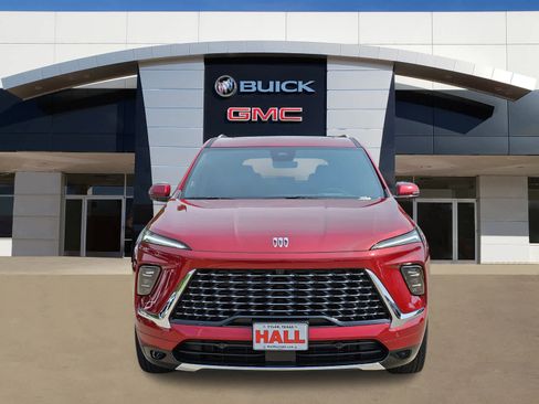 New 2026 Buick Enclave Avenir w/ Super Cruise Package image 2