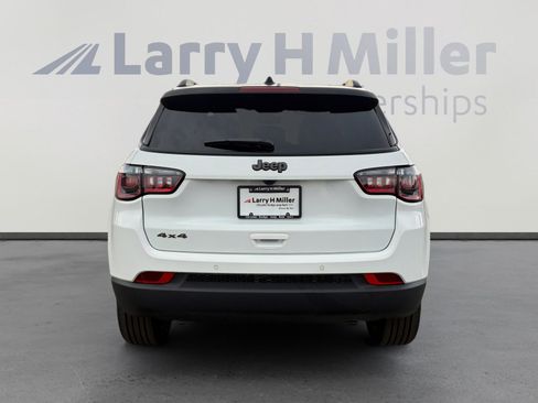 New 2026 Jeep Compass Limited image 5