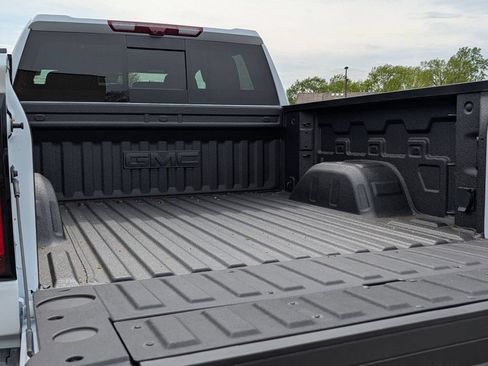 New 2026 GMC Sierra 1500 Denali w/ Denali Reserve Package AWD/4WD image 37