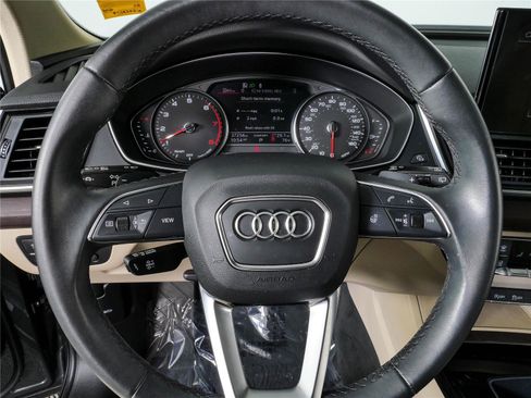 Used 2022 Audi Q5 2.0T Premium w/ Convenience Package AWD/4WD image 8