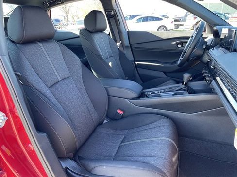 Certified 2025 Honda Accord Sport image 27